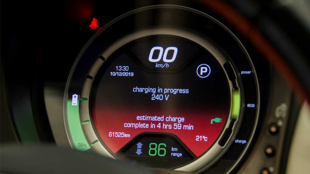 Battery Level Indicator on EV Dashboard