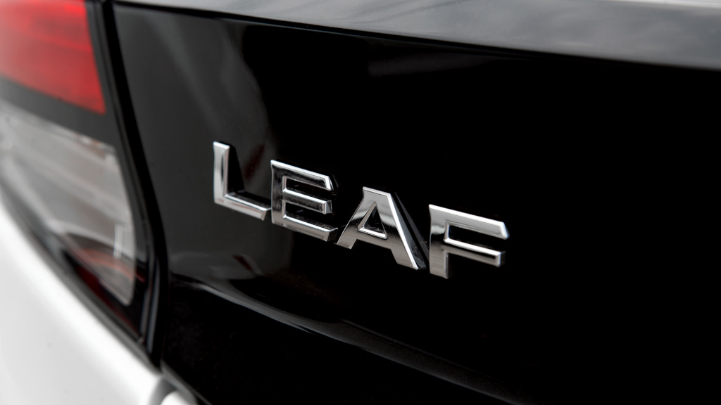Nissan Leaf Logo