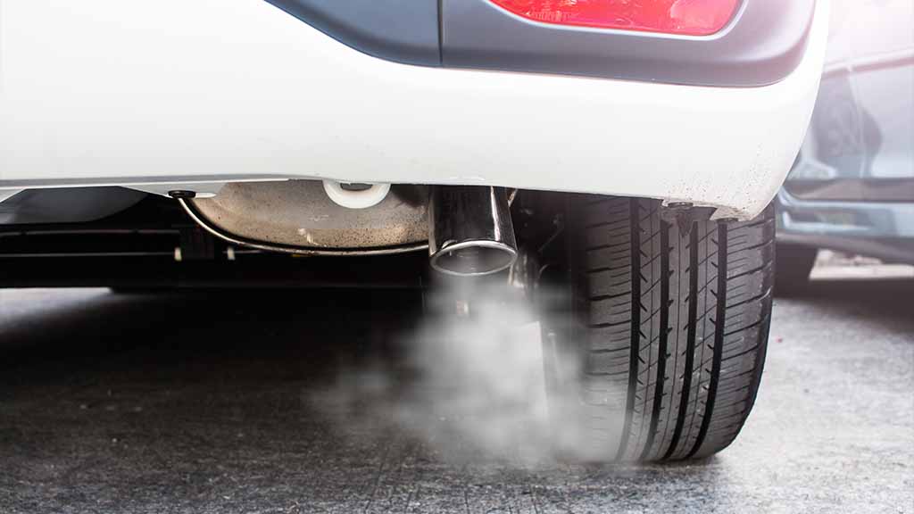 Car exhaust emissions - economic and environmental benefits of an EV
